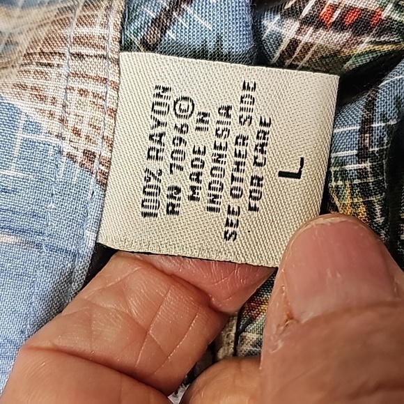 Mens hawian print casual button-down shirt. Great‎ VINTAGE print. Size large. - Picture 10 of 11